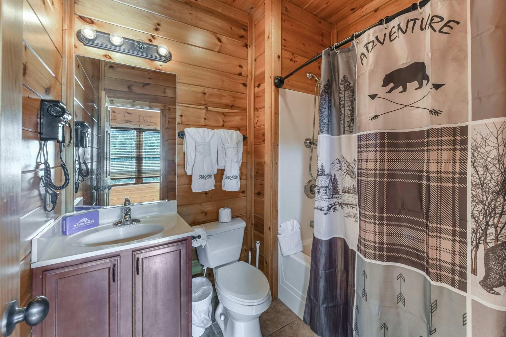 Breath Taking Sunrise Views - Amenities Chalet Gatlinburg