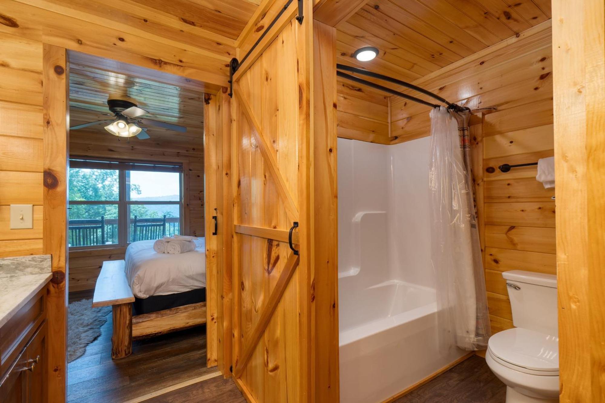 Evergreen Echo By Avantstay W Mountain Views Theater Game And Hot Tub Holiday home *
