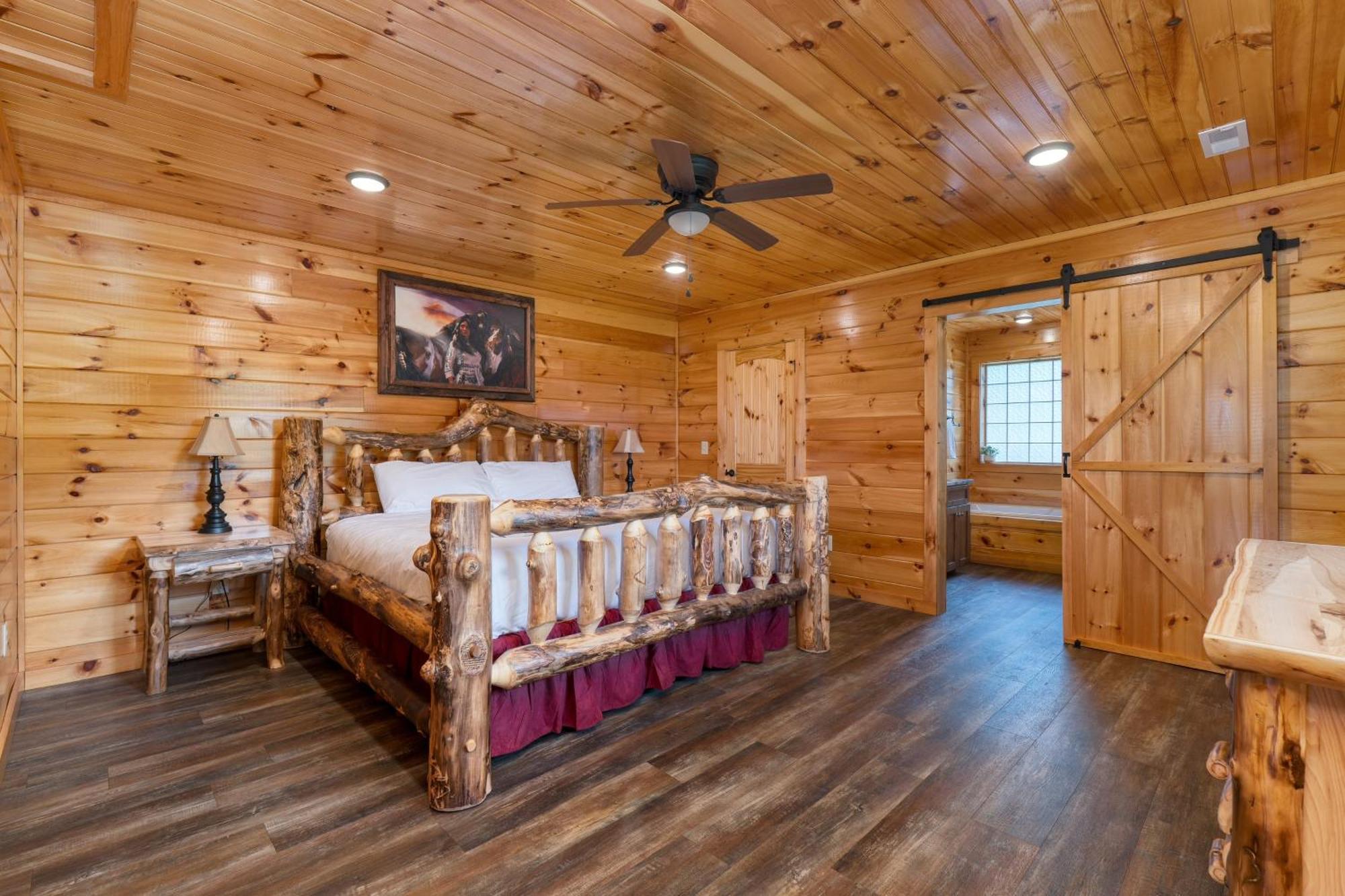 Evergreen Echo By Avantstay W Mountain Views Theater Game And Hot Tub Gatlinburg