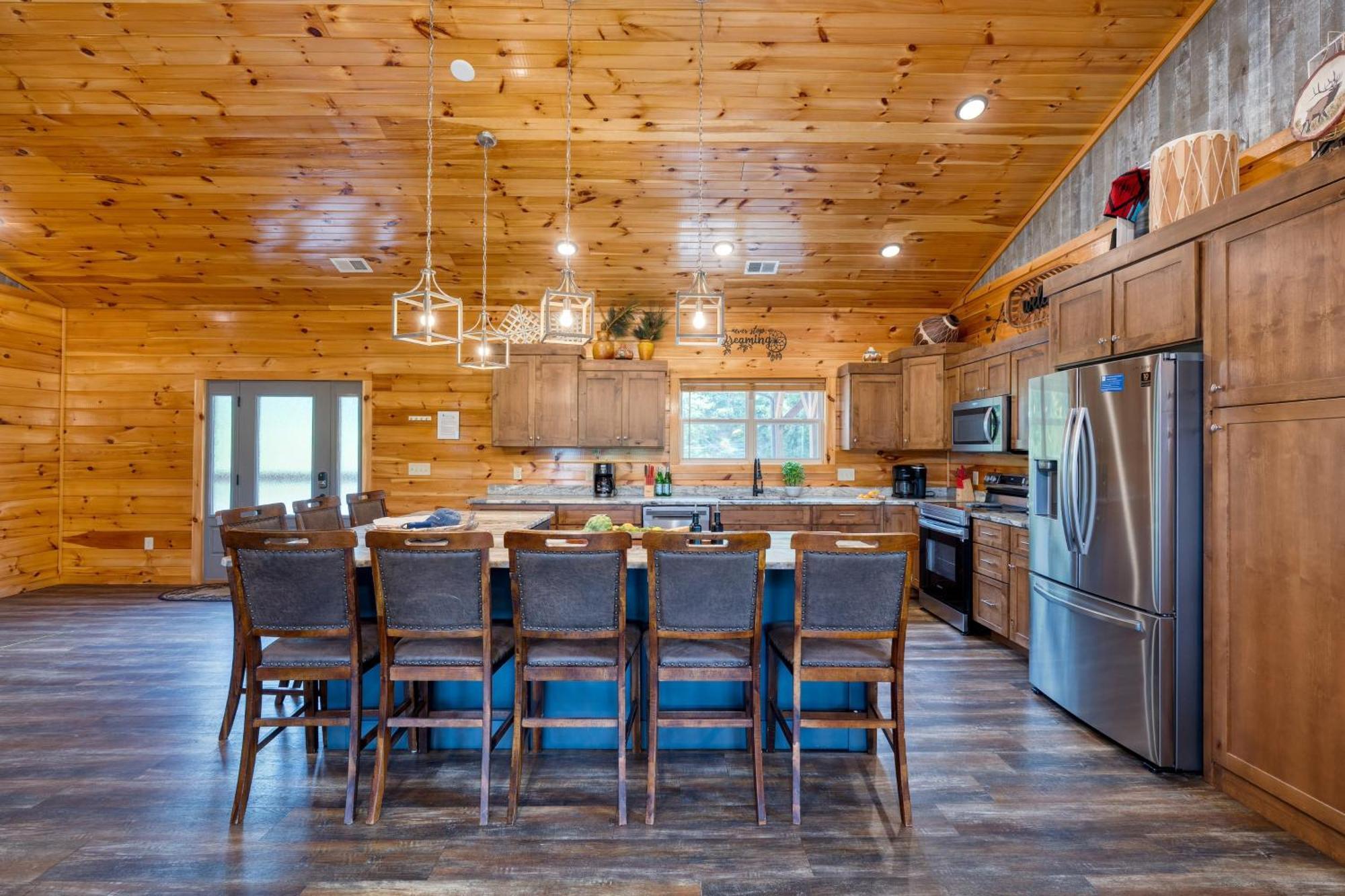 Evergreen Echo By Avantstay W Mountain Views Theater Game And Hot Tub * Gatlinburg