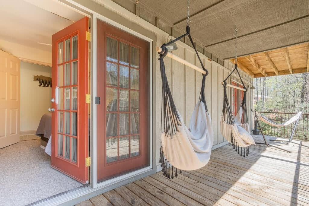 Sasquatch Family Fgh Sleeps 36 *