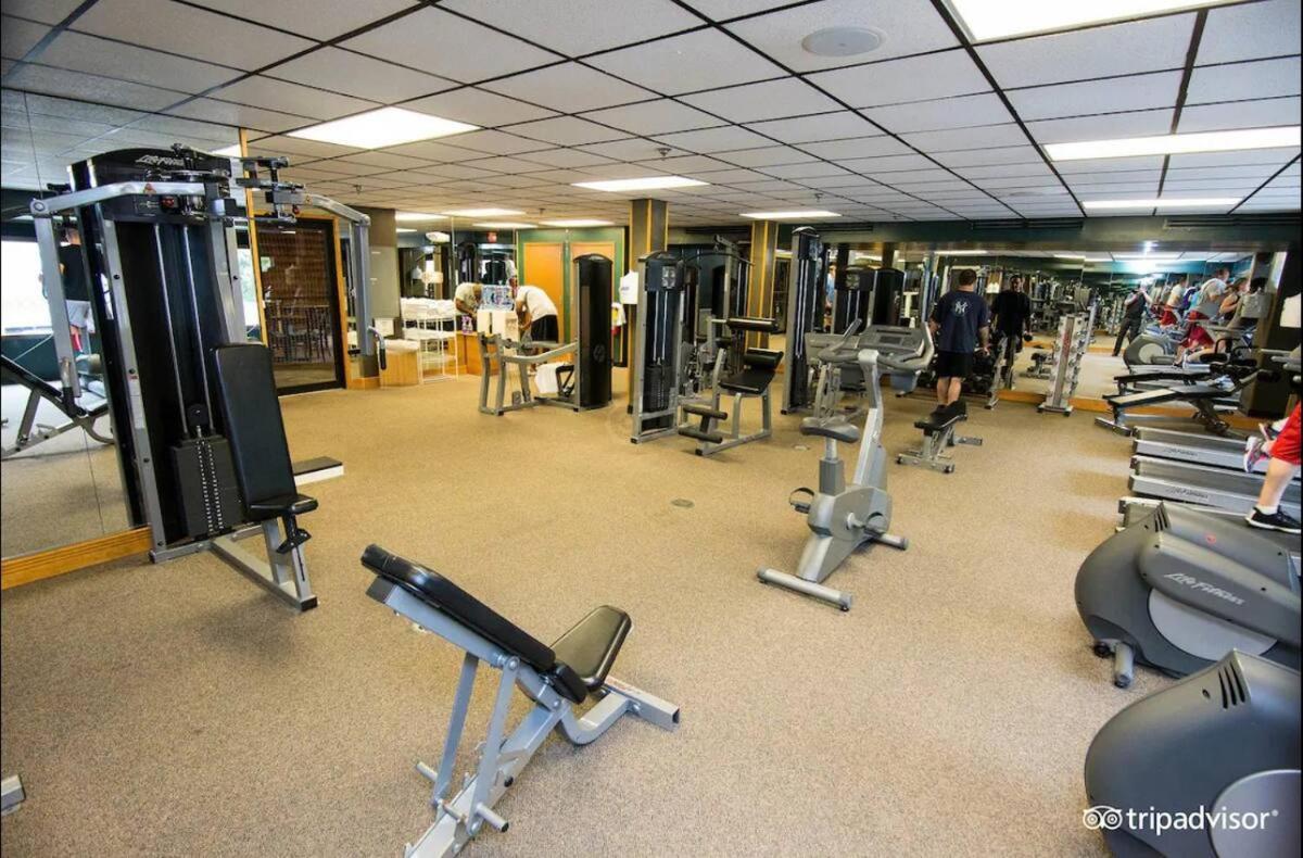 2 King At Westgate Resorts, Gatlinburg, Sleeps 8 People With Waterpark, Minigolf, Zipline,