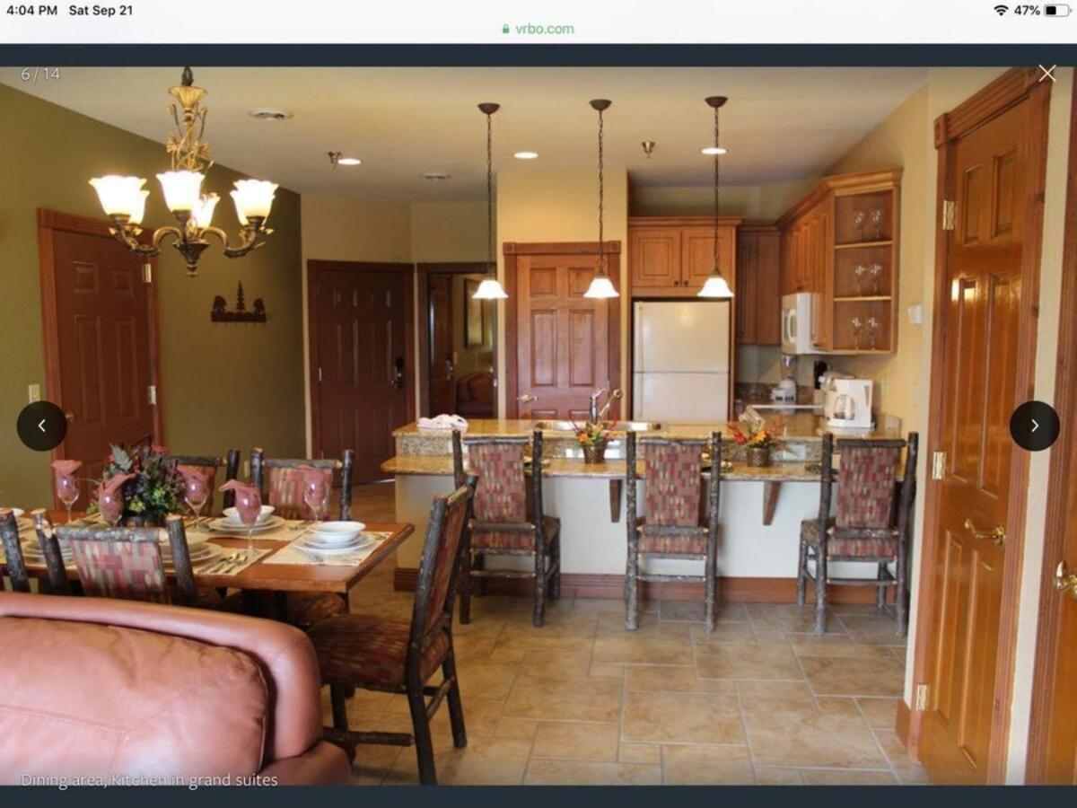 Resort 2 King At Westgate Resorts, Gatlinburg, Sleeps 8 People With Waterpark, Minigolf, Zipline, Gatlinburg