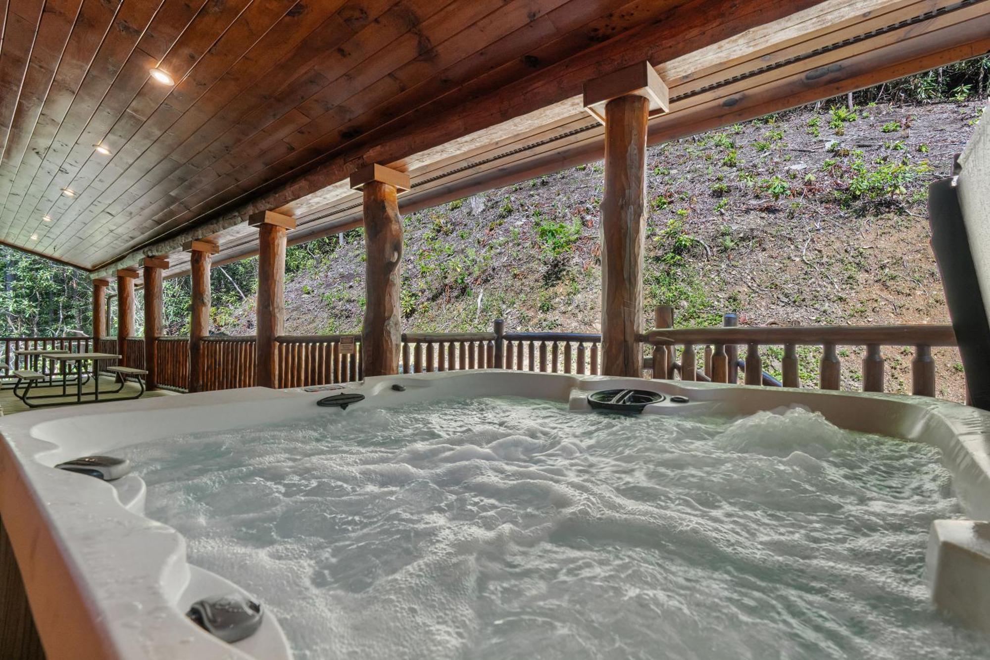 Laurel Creek Hideaway * Gatlinburg