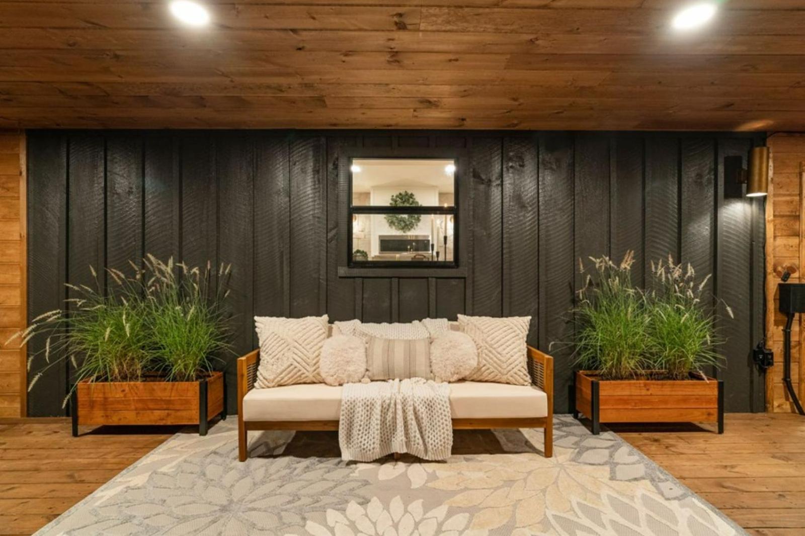 Modern Mountain Retreat Gatlinburg