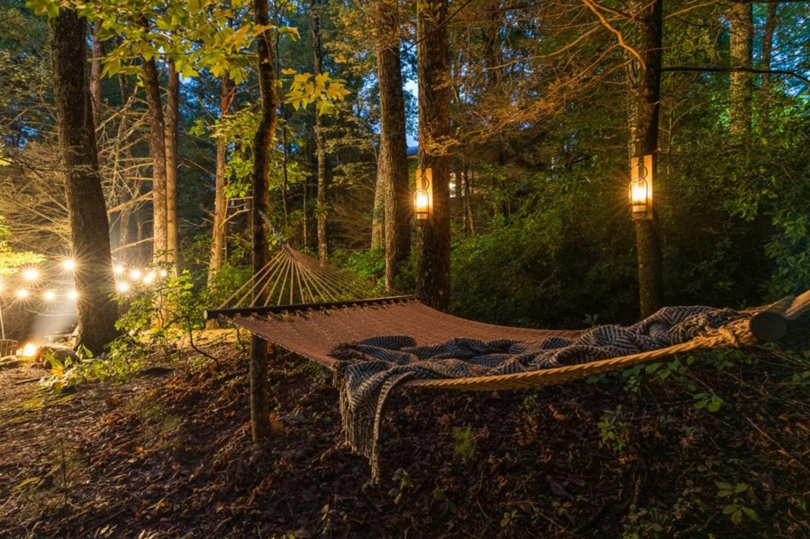 Modern Mountain Retreat * Gatlinburg