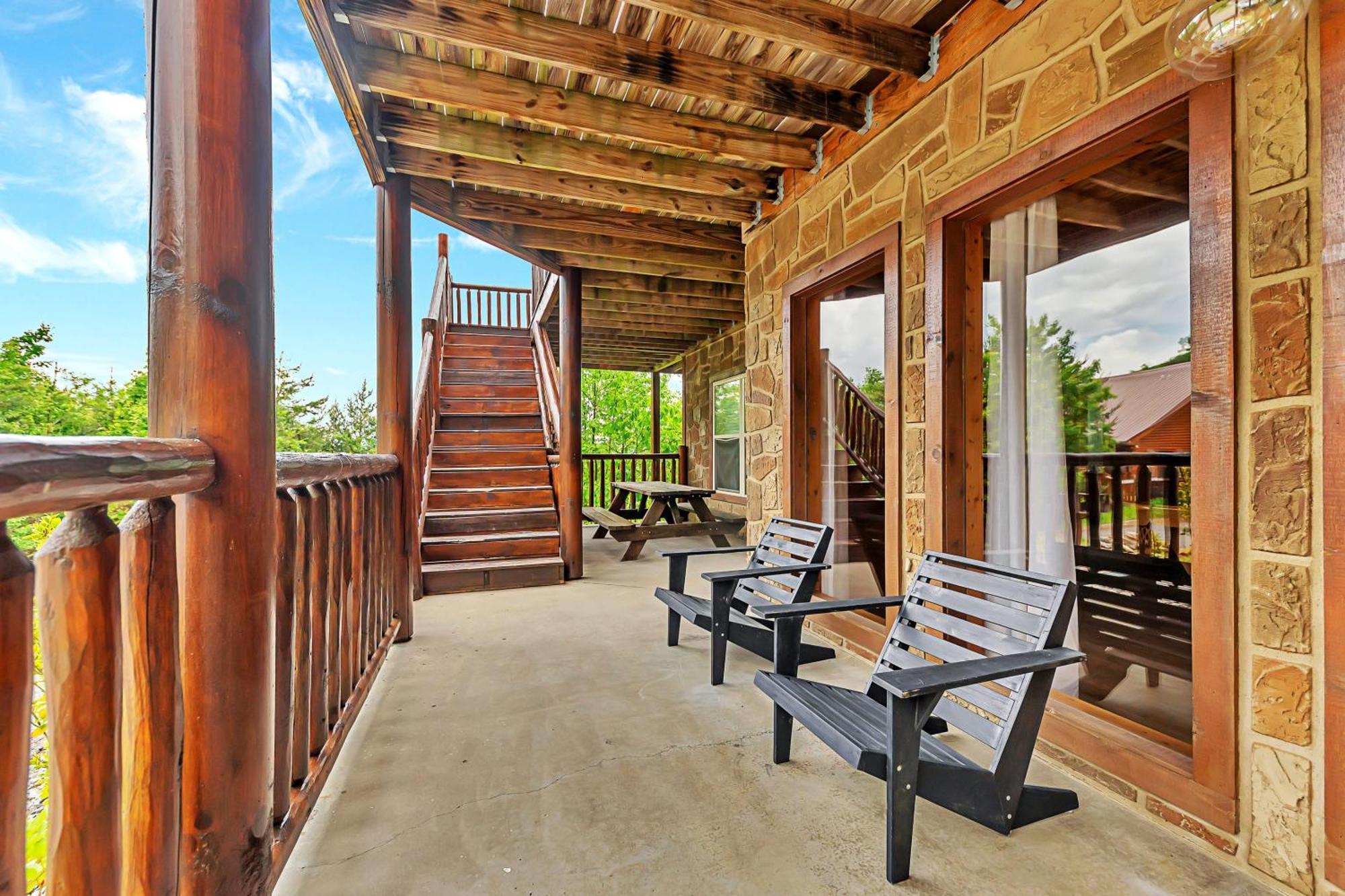 Triple Mountain View: Hot Tub Game Stunning Smoky Mountain Views * Gatlinburg