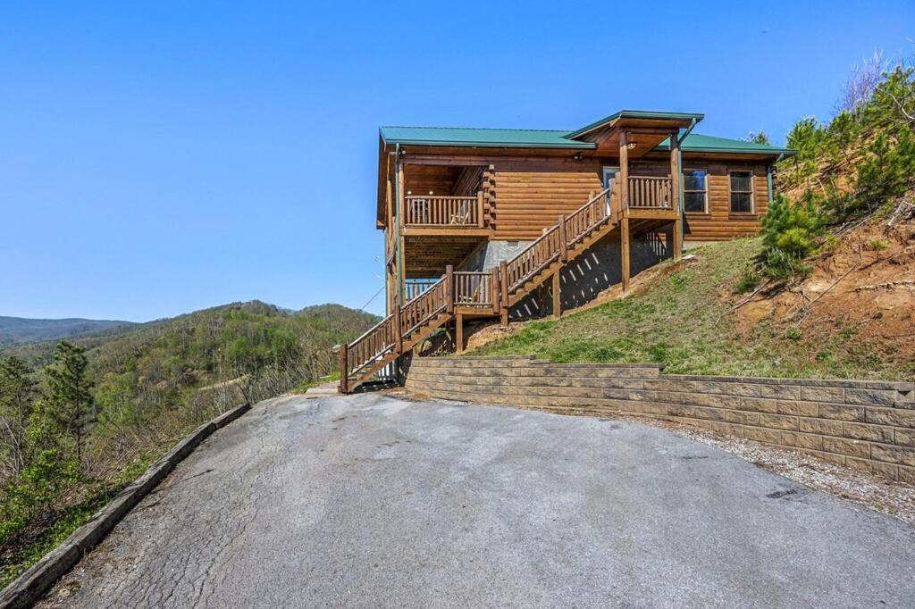 Brave Eagle By Avada Holiday home