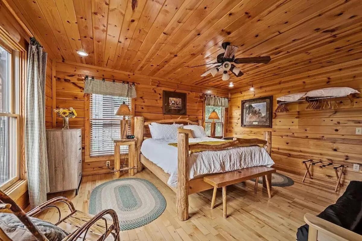 Away In The Mountains By Avada Holiday home *