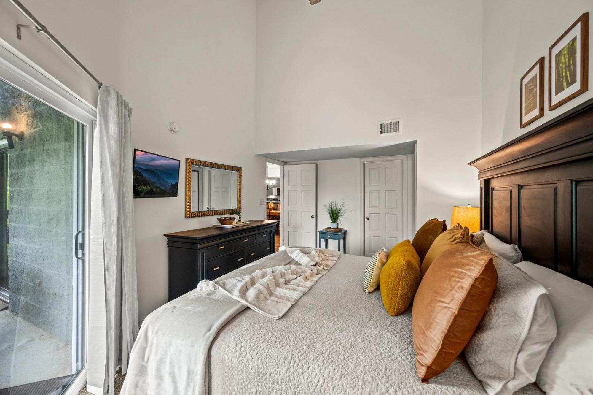 Gracious Oasis By Avada * Gatlinburg