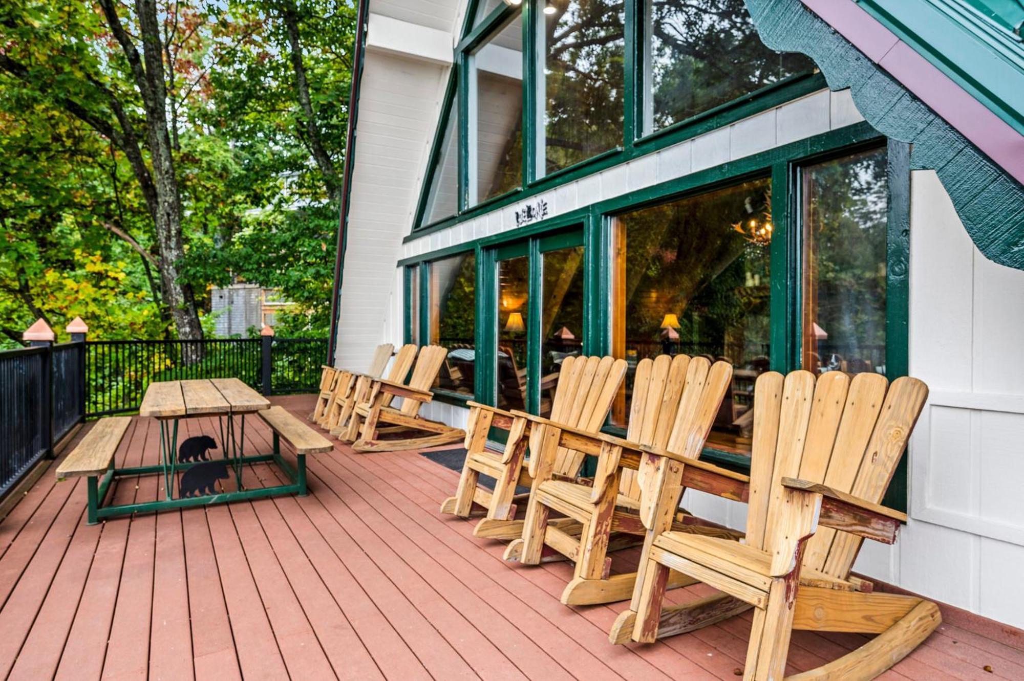 Grand Pinnacle By Avada Holiday home