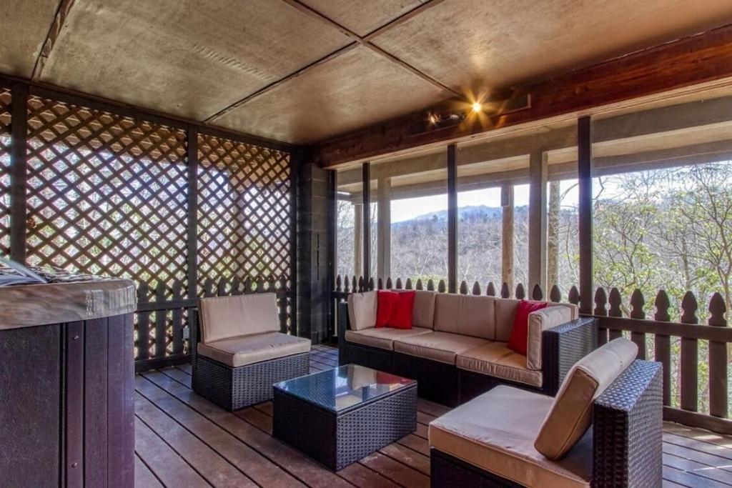Honey Bear Slopes By Avada Holiday home Gatlinburg