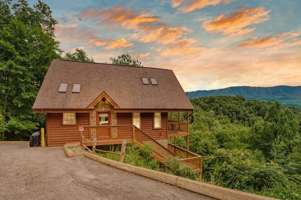 Luxury Lookout By Avada Holiday home *