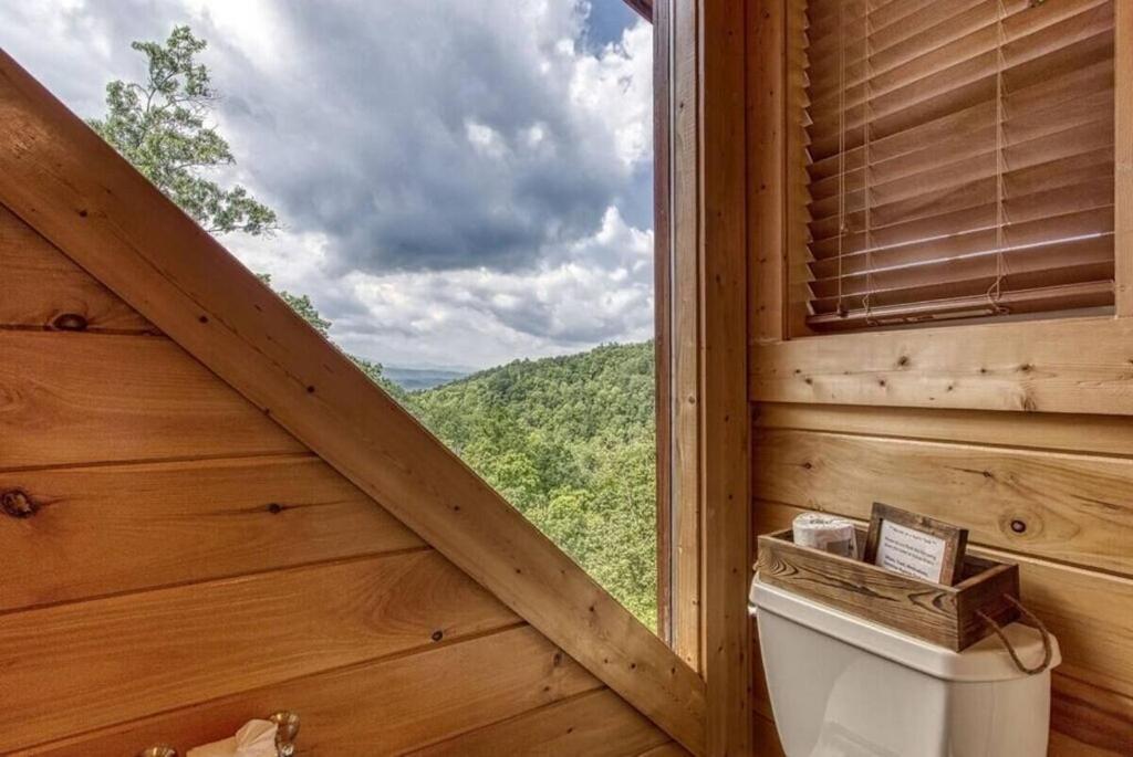 Pine Paradise By Avada * Gatlinburg