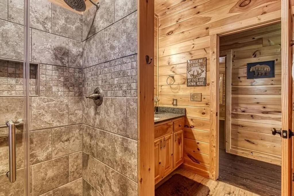 Holiday home Pine Paradise By Avada Gatlinburg