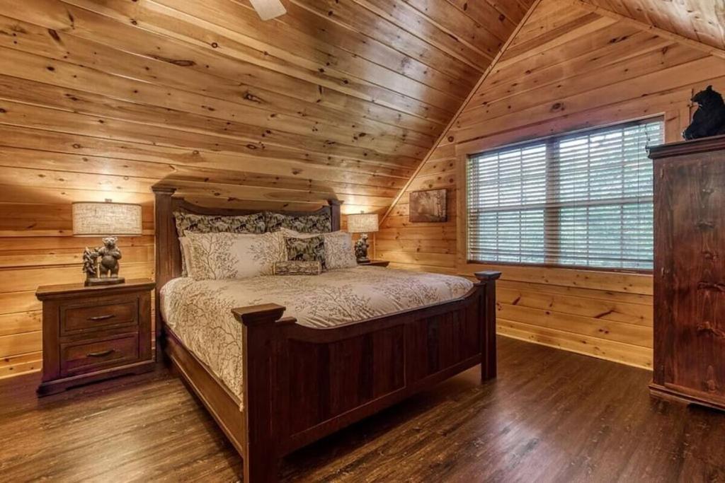 Pine Paradise By Avada Gatlinburg
