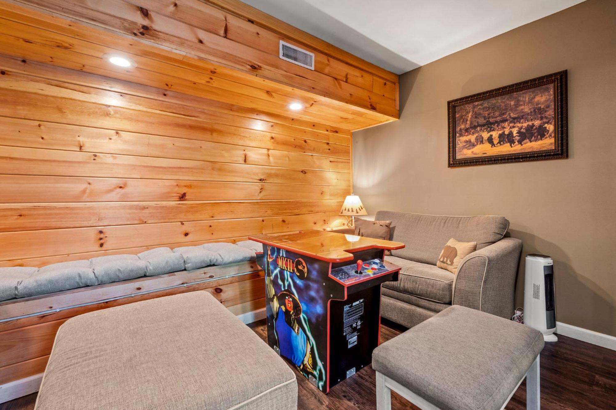 Smoky Mountain Game Den By Avada Holiday home *
