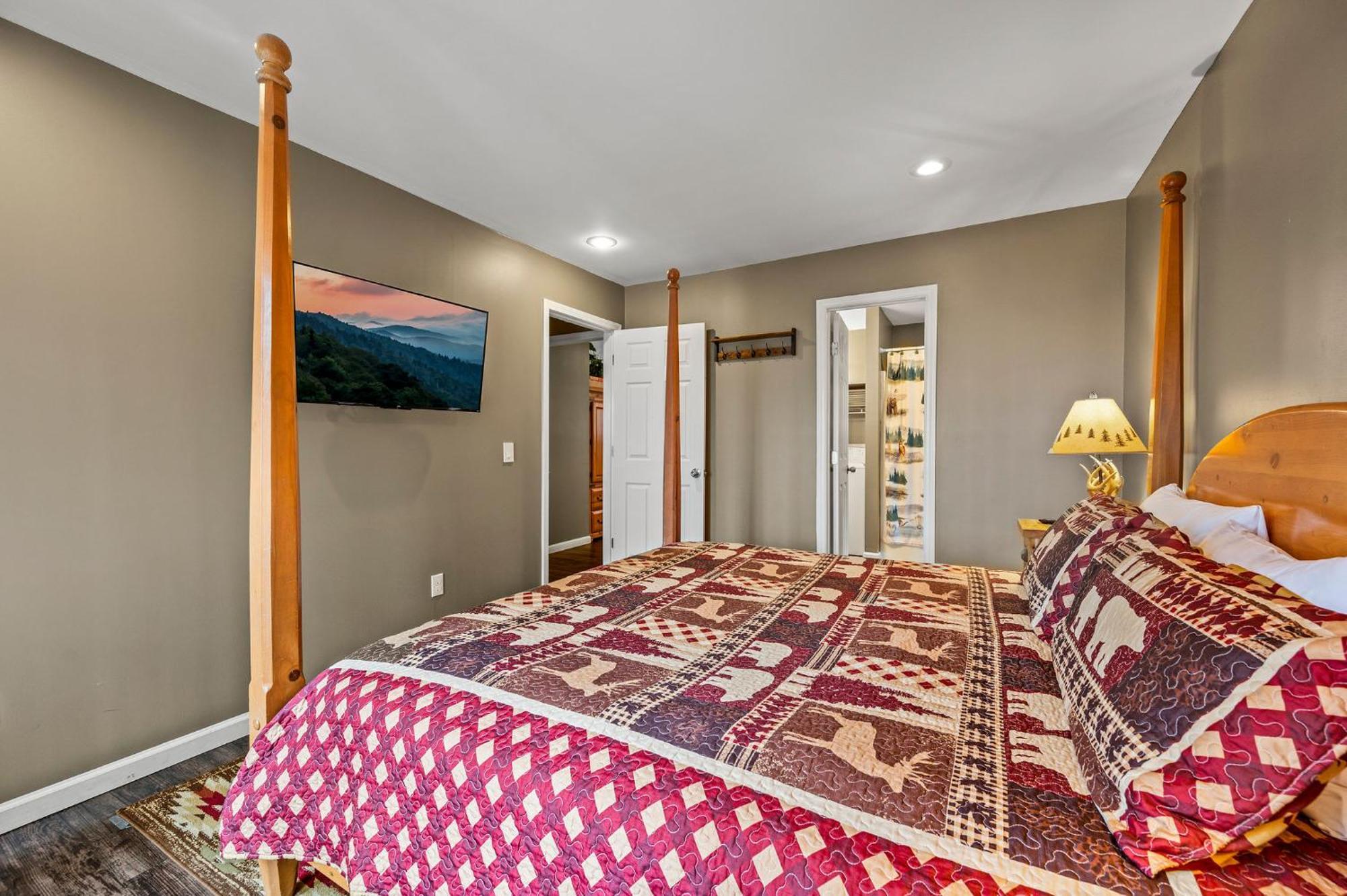 Smoky Mountain Game Den By Avada Holiday home Gatlinburg