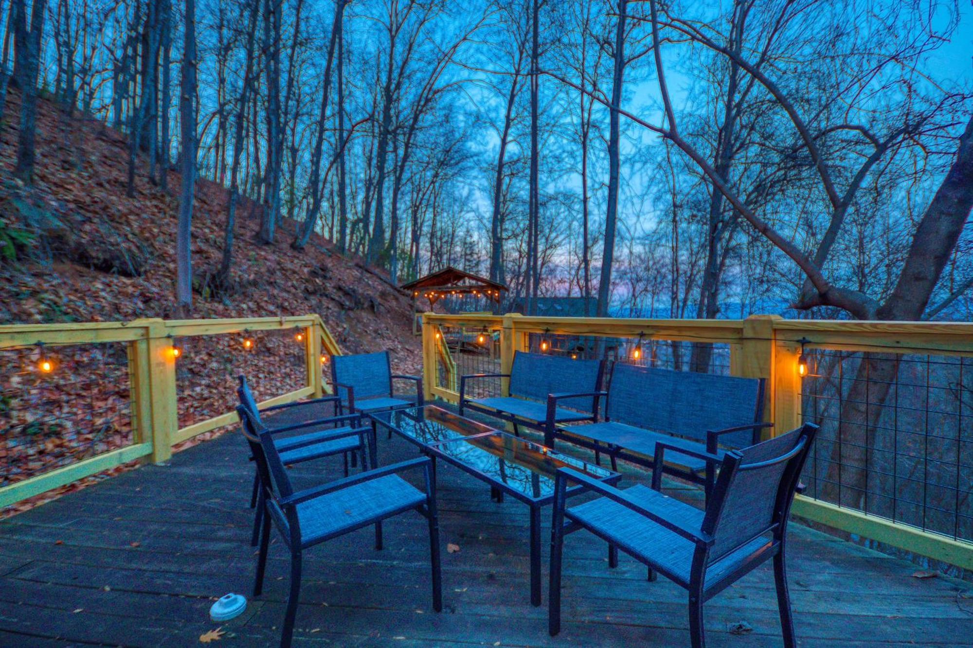 Smoky Mountain Game Den By Avada