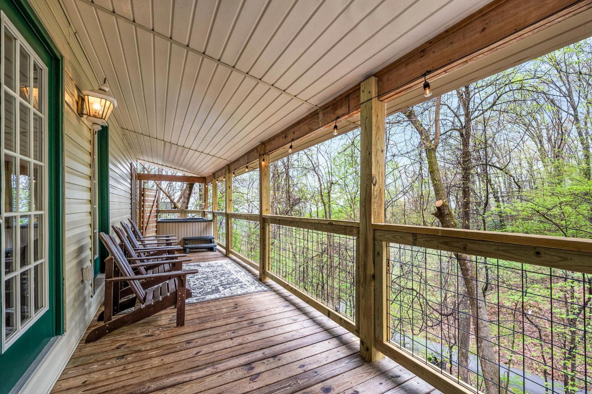 Smoky Mountain Game Den By Avada Holiday home *