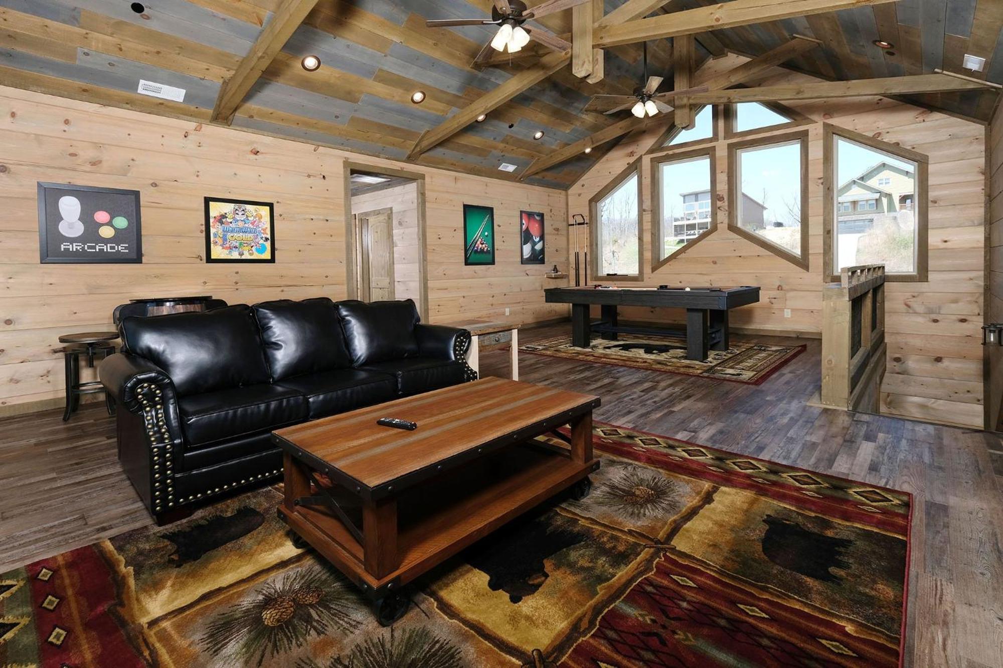 Splash N Heavenly Views Villa Gatlinburg