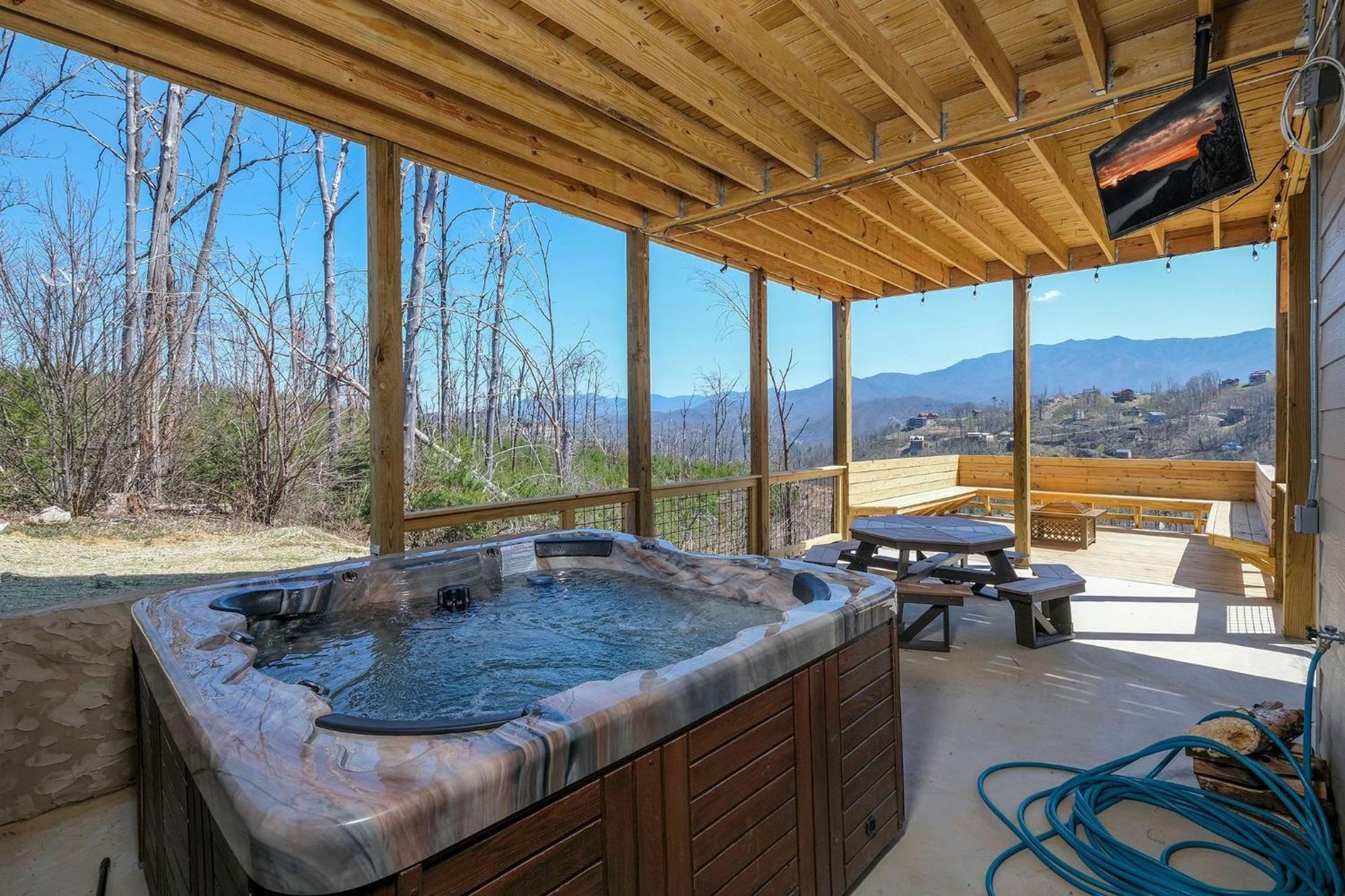 Splash N Heavenly Views Villa Gatlinburg