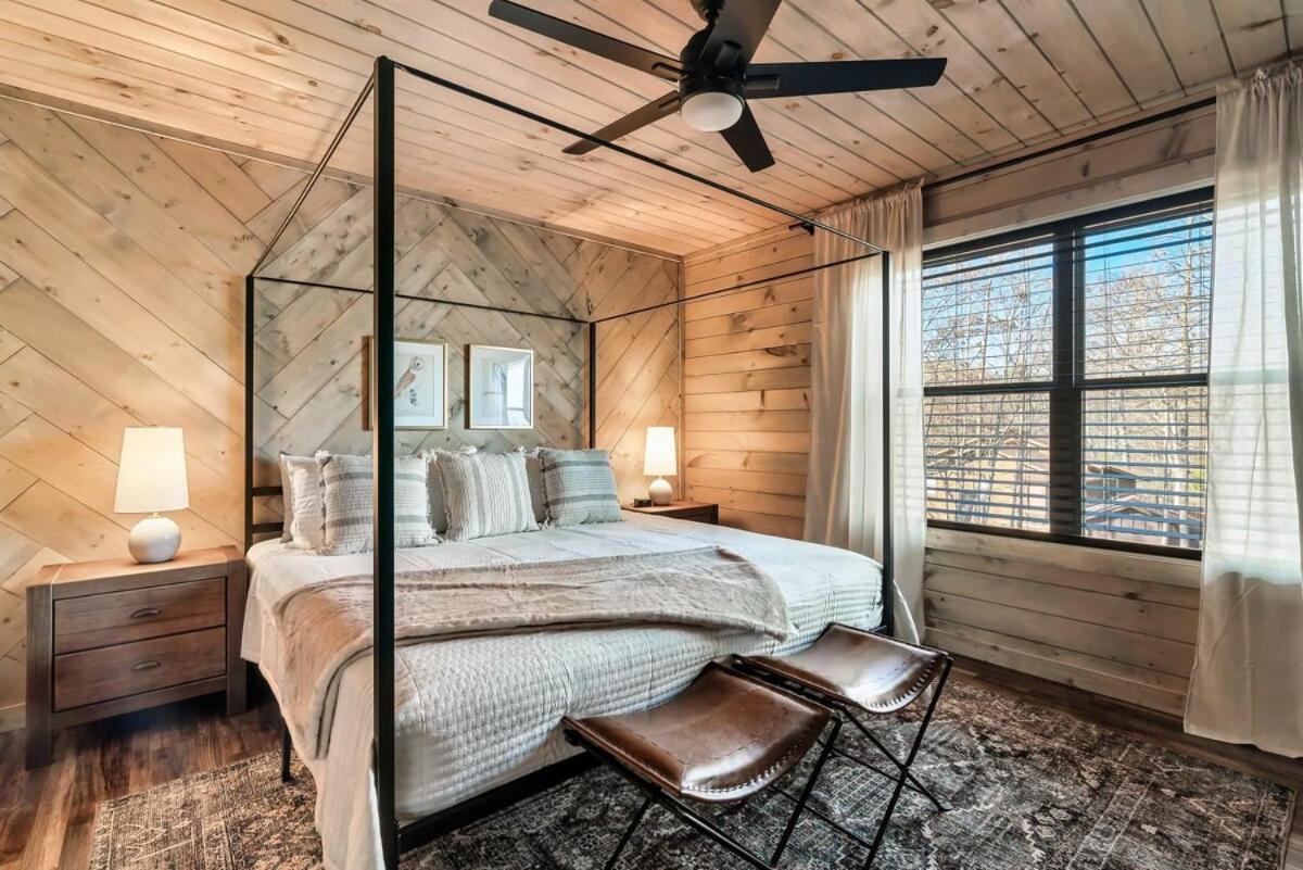 Charming Hideaway With Private Pool Hot Tub & Views *