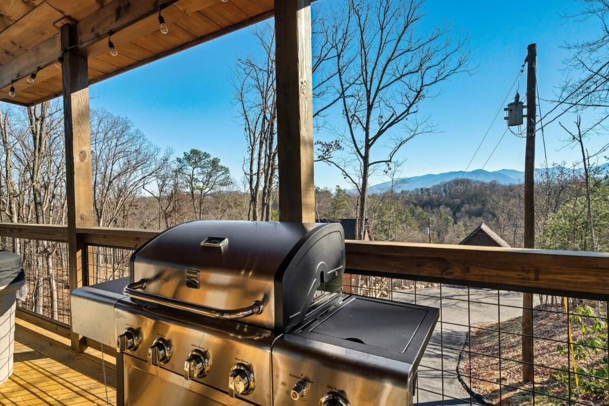 Holiday home Charming Hideaway With Private Pool Hot Tub & Views Gatlinburg