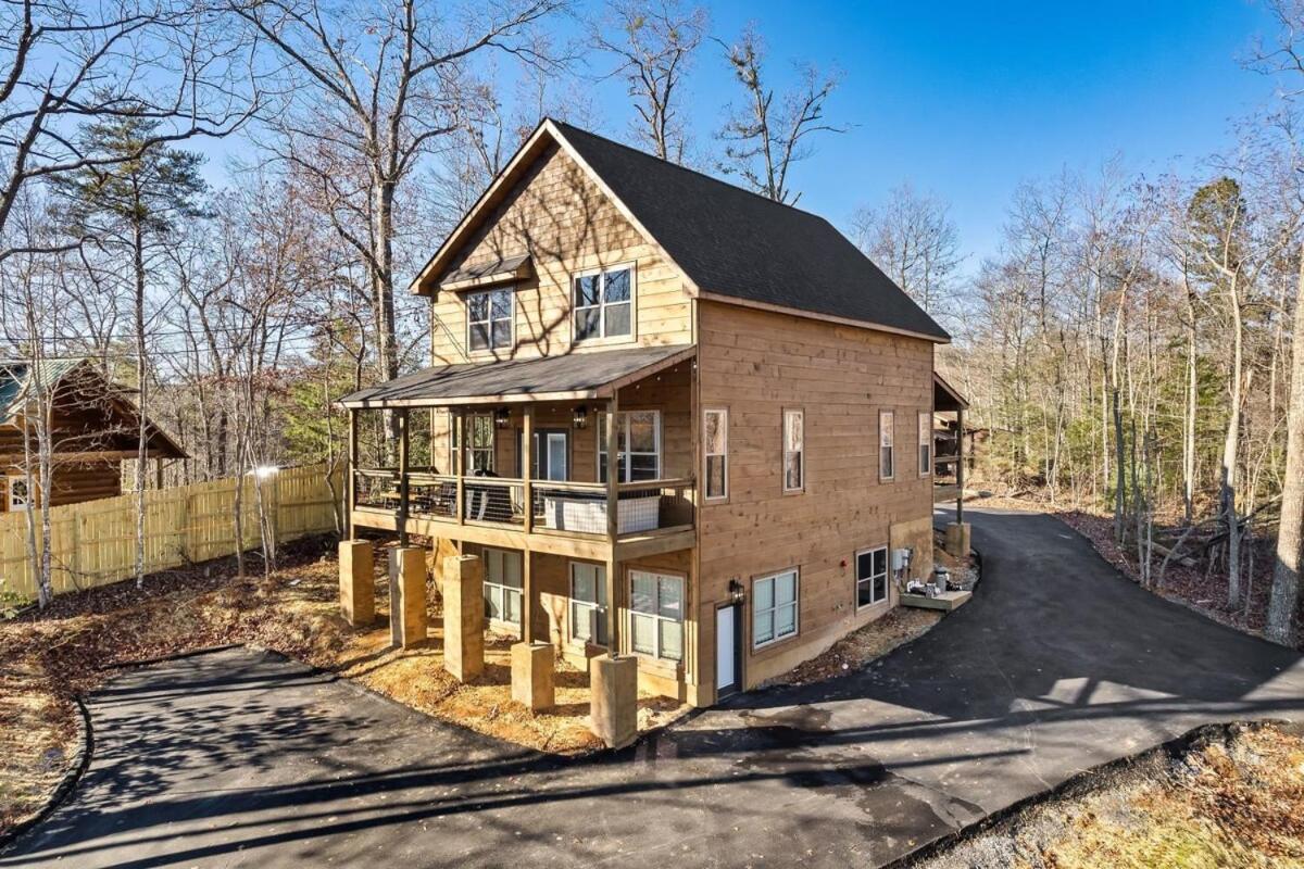 Holiday home Charming Hideaway With Private Pool Hot Tub & Views