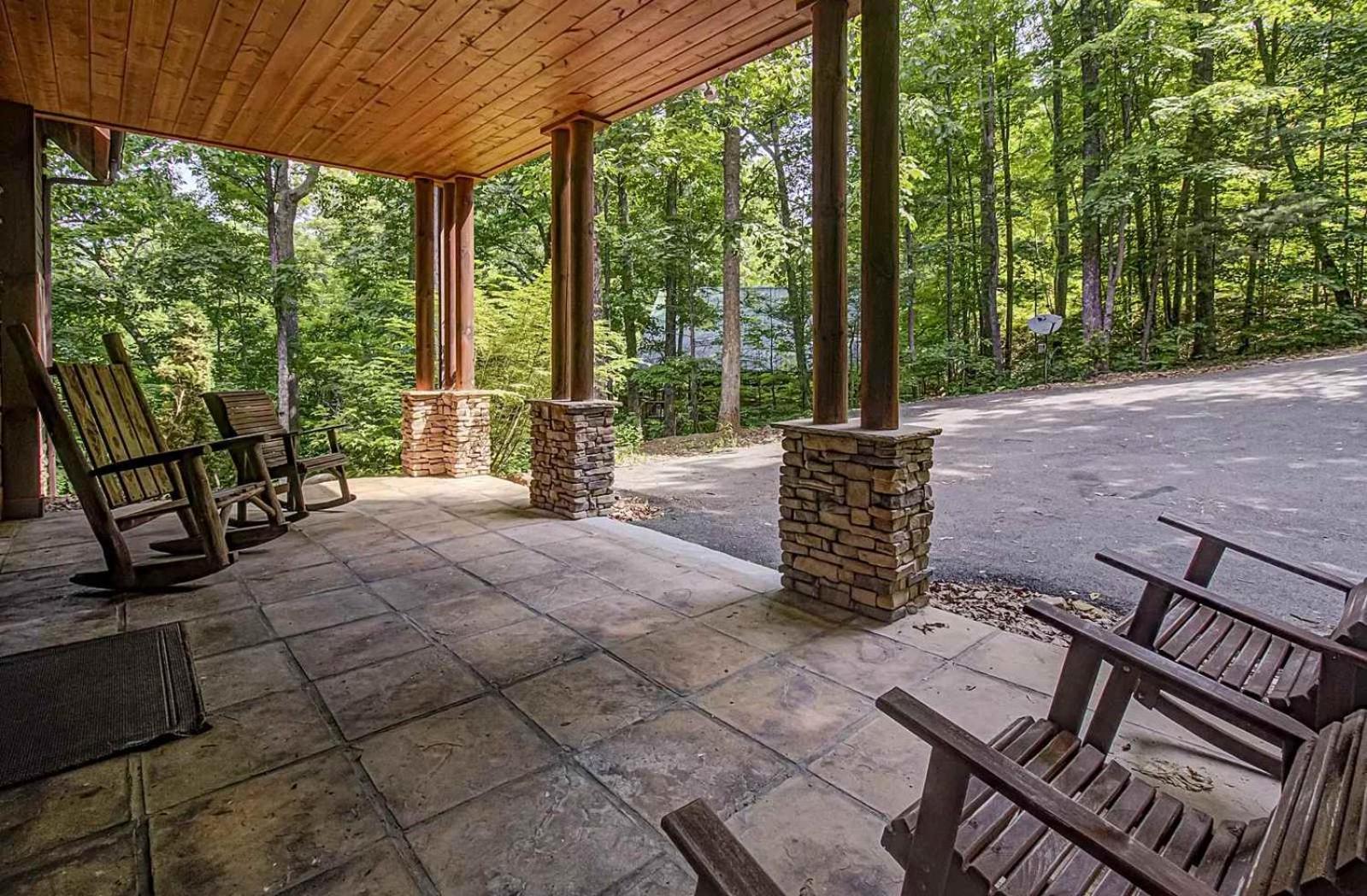 Arrowhead * Gatlinburg