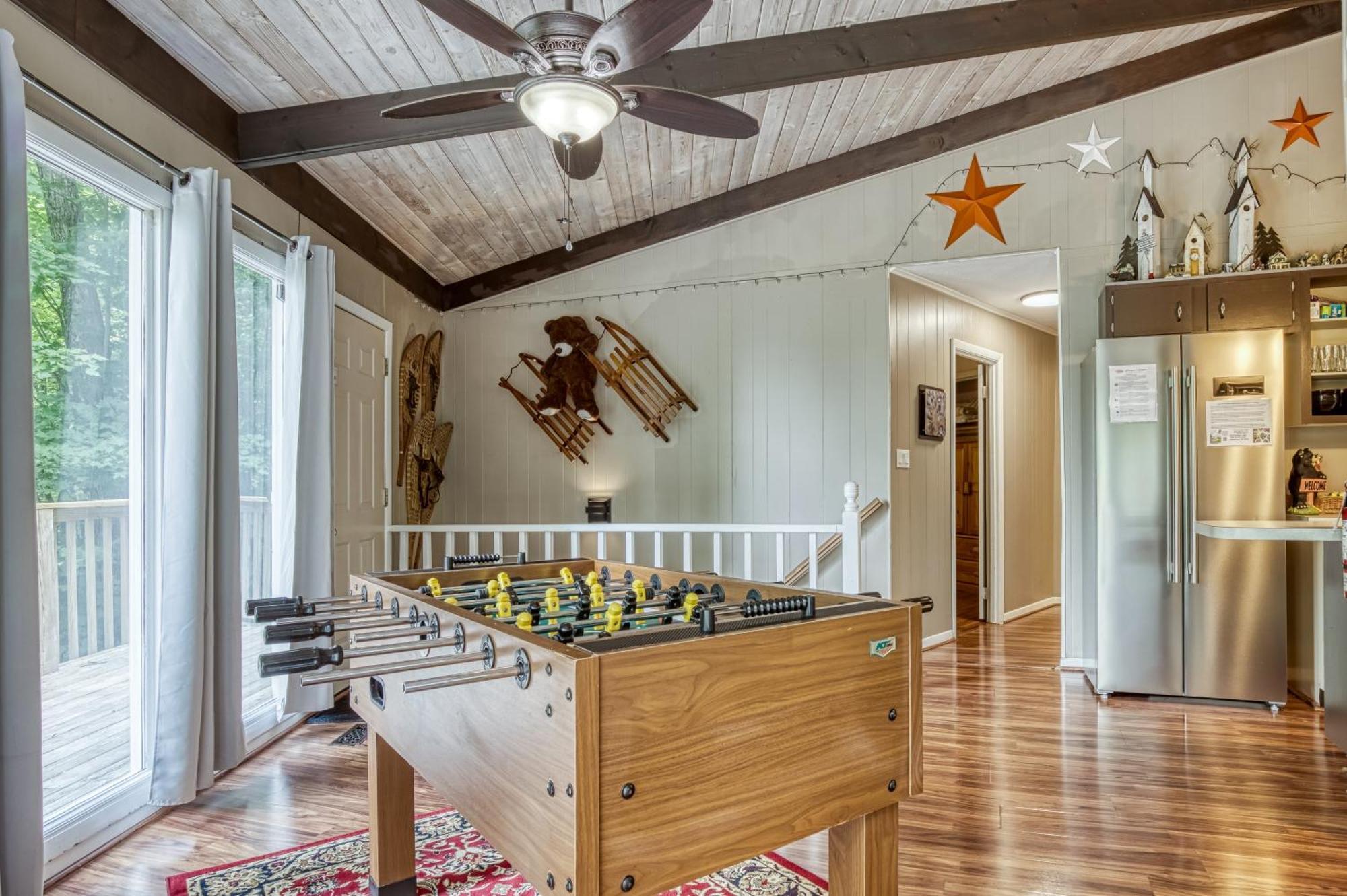 Dancing Bear Lodge, 1089 Free Attraction Tickets For Each Paid Day, Dollywood And * Gatlinburg