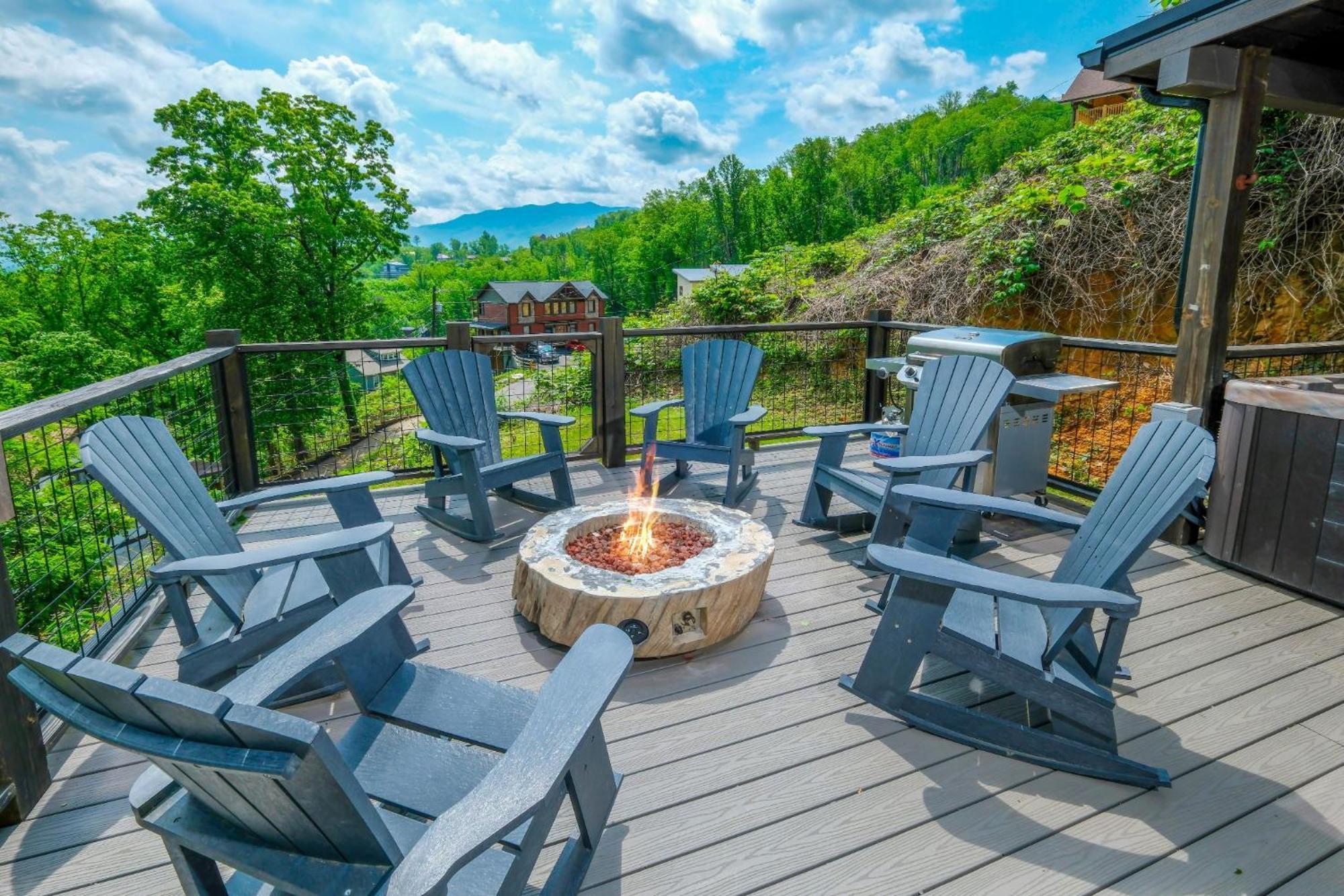 Villa Whitneys Way Gatlinburg