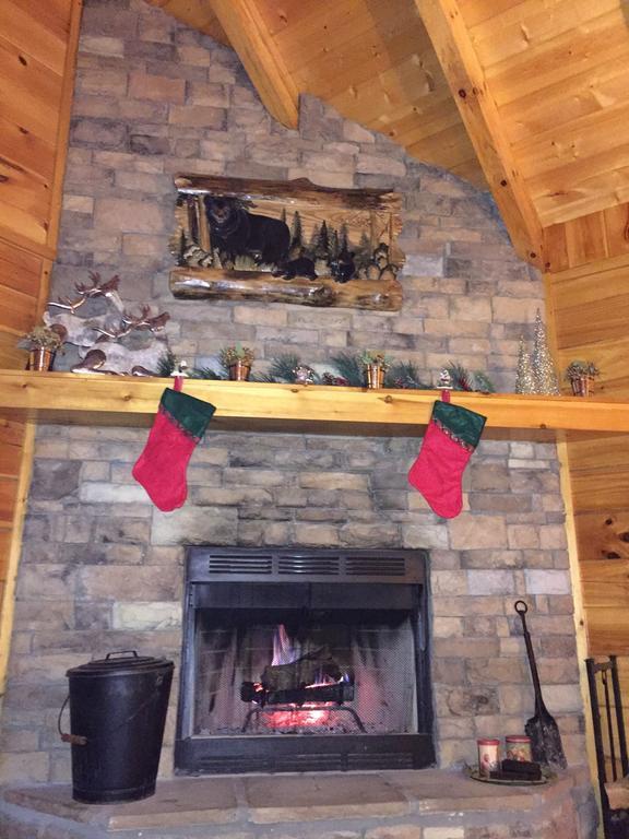 Knotty By Nature Gatlinburg