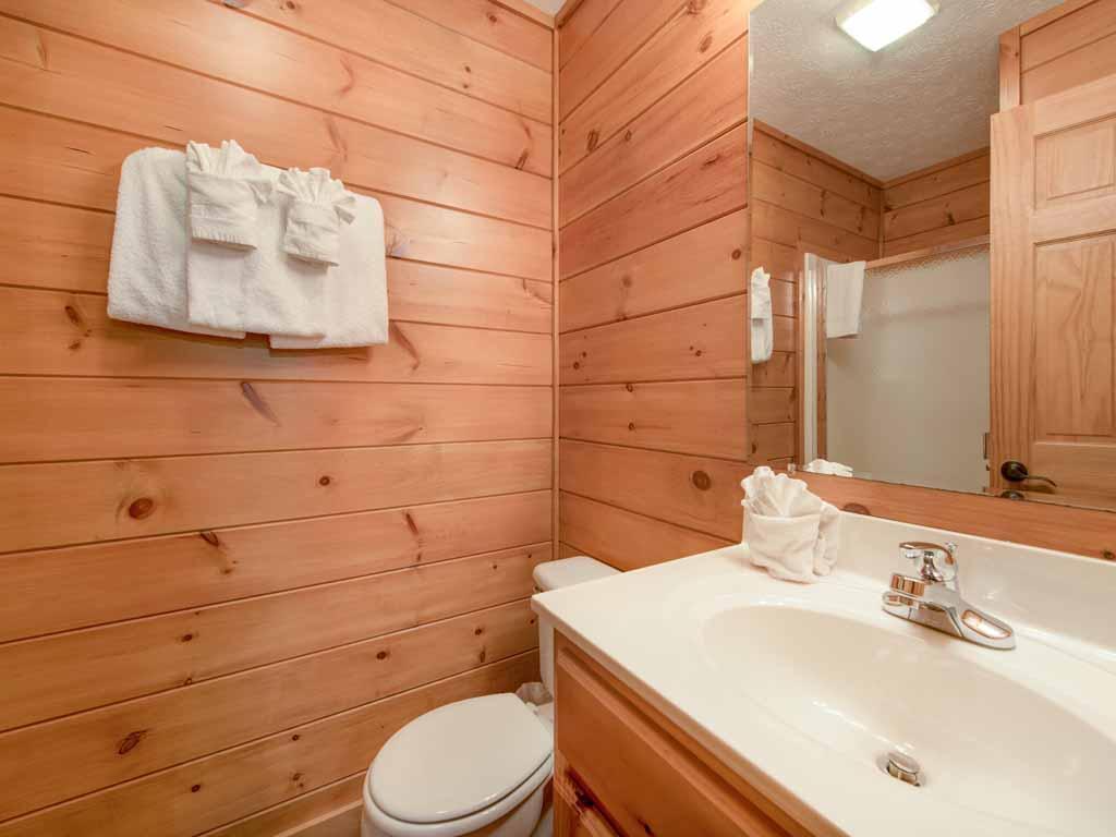 Above The Clouds - Four Bedroom Gatlinburg