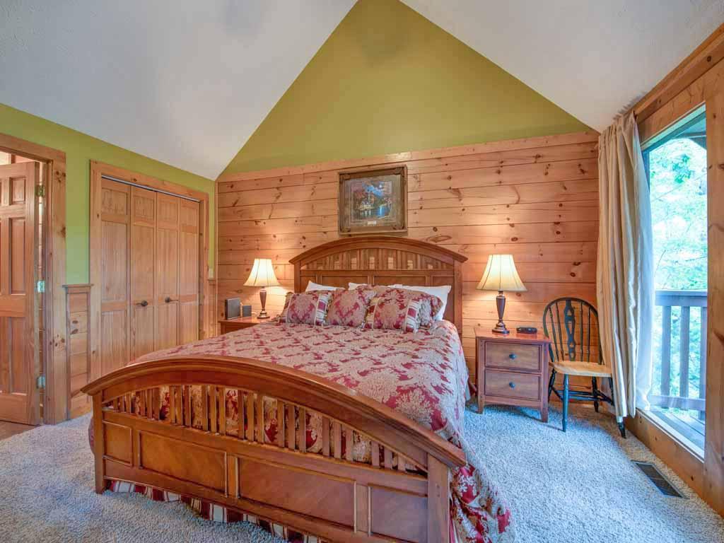 Above The Clouds - Four Bedroom Holiday home *