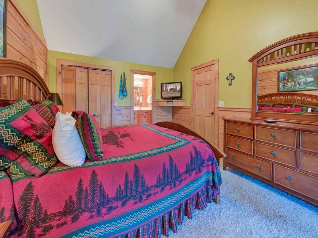 Above The Clouds - Four Bedroom * Gatlinburg