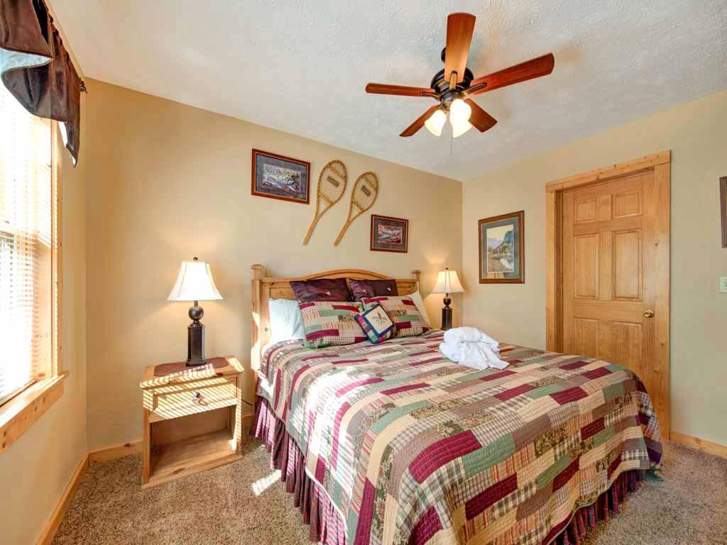 Knotty'n - Two Bedroom Holiday home *