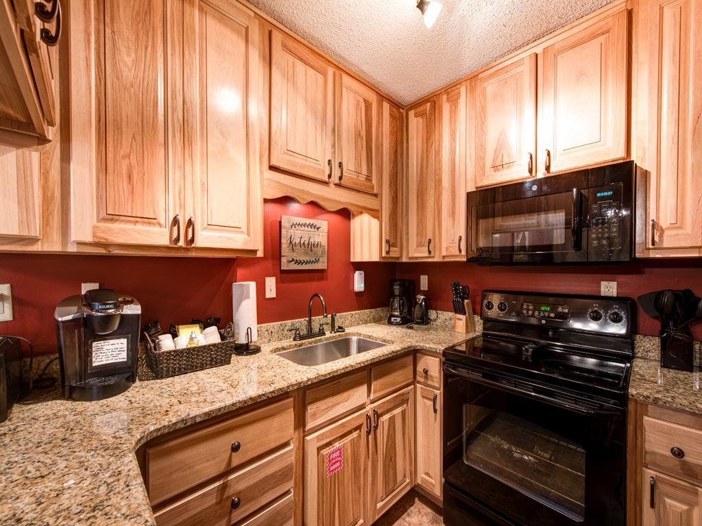 Apartment Village - Three Bedroom - 102 *