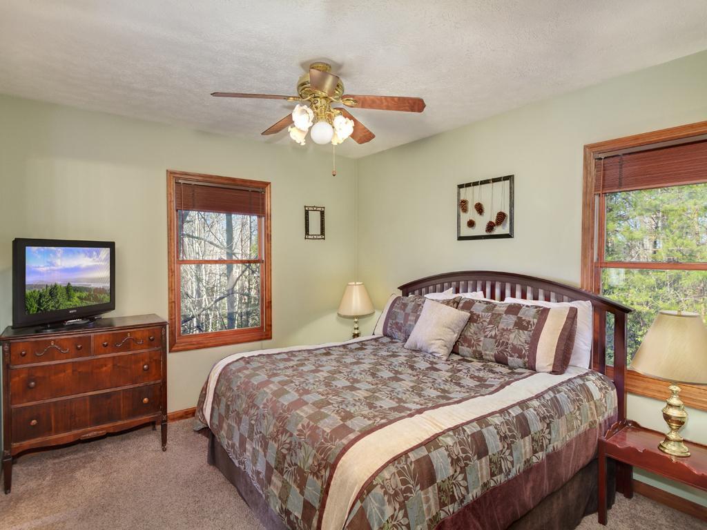 Annie's Smoky View - Two Bedroom