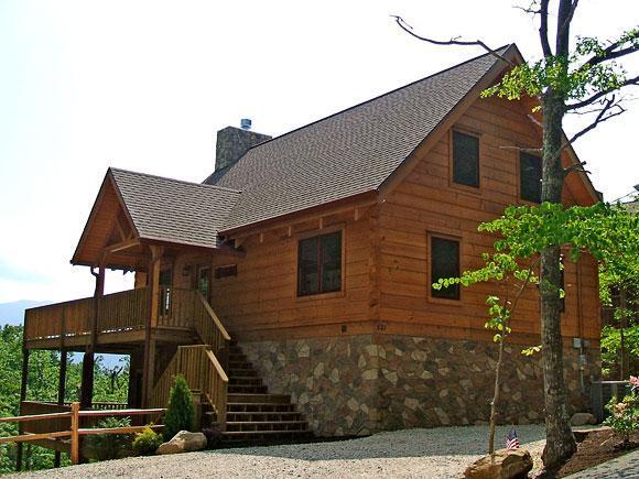 Elkhorn Lodge- Three-bedroom Holiday home *