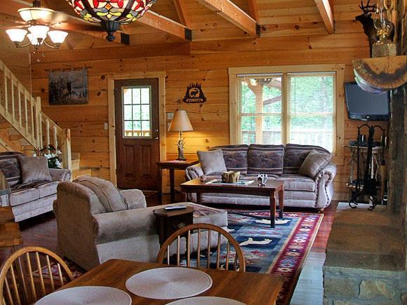 Elkhorn Lodge- Three-bedroom *