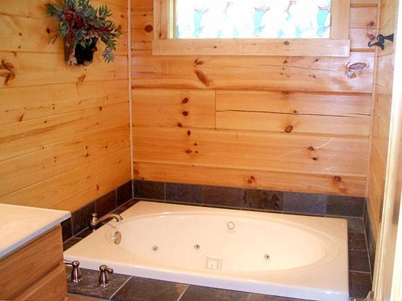 Elkhorn Lodge- Three-bedroom