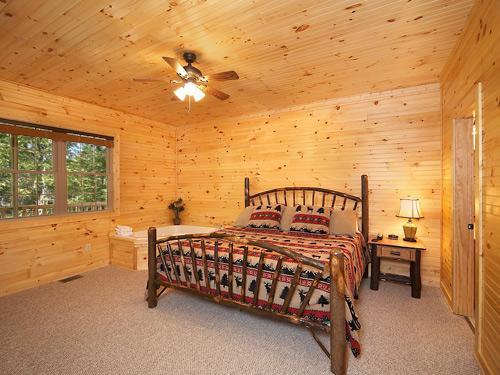 The 19th Hole- Five-bedroom Holiday home