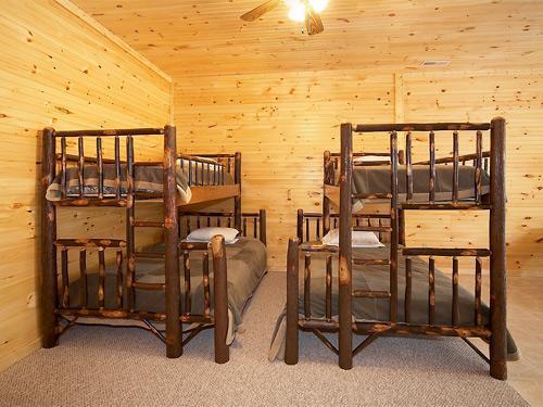 The 19th Hole- Five-bedroom Holiday home *