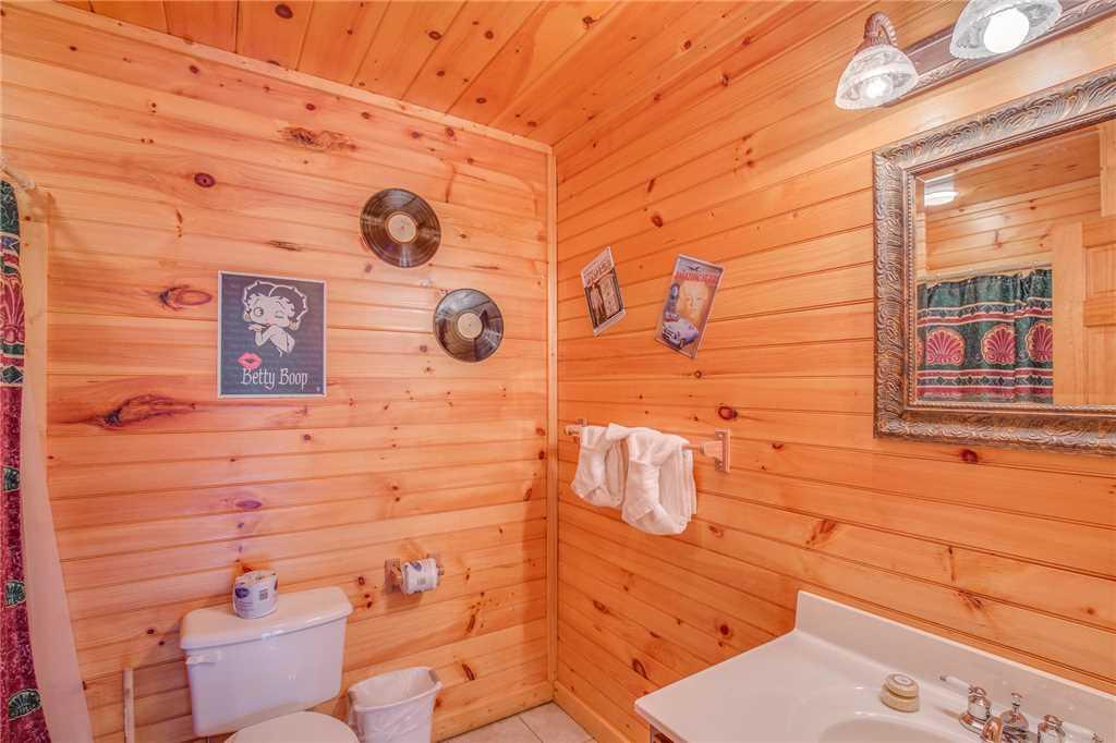 Mountain Dreams Ii- Three-bedroom Gatlinburg