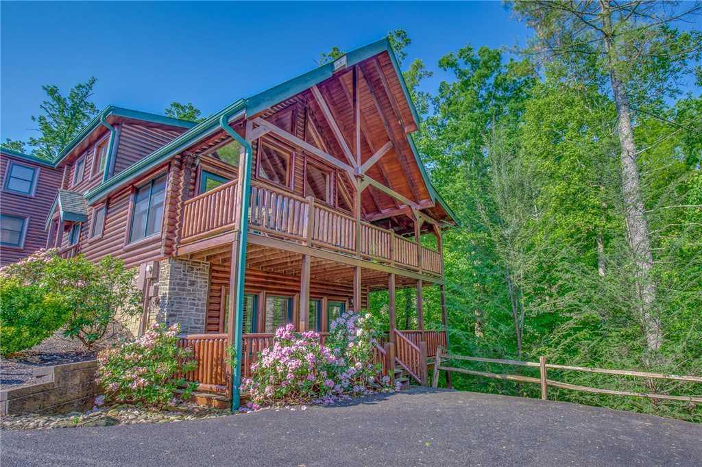 Mountain Dreams Ii- Three-bedroom Gatlinburg