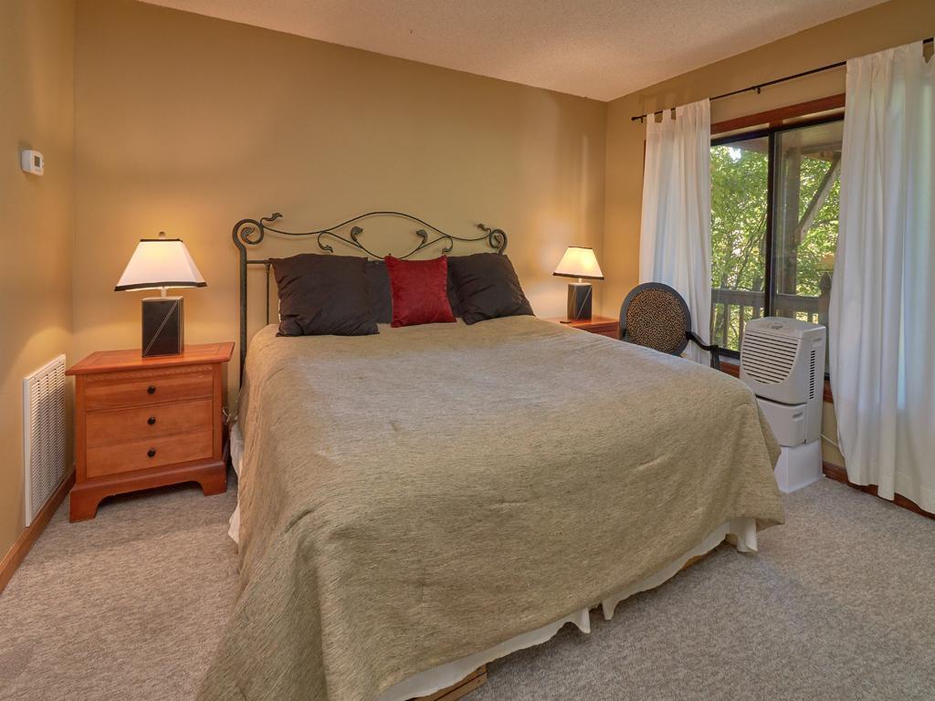 Scenic Vista- Four-bedroom Gatlinburg