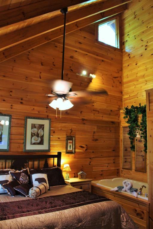 Knotty By Nature Gatlinburg