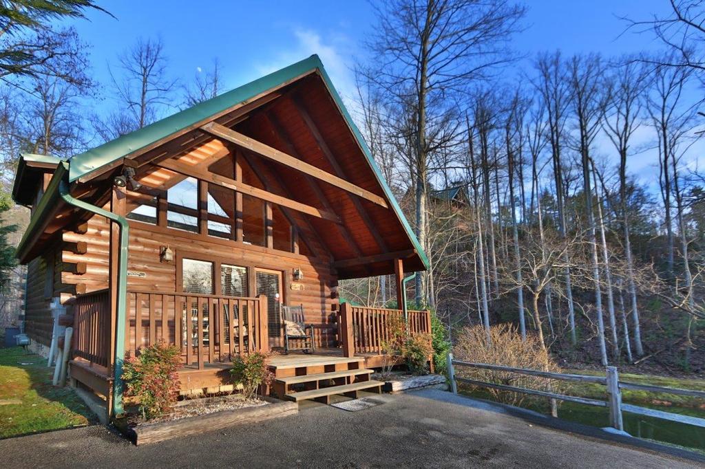 Hugs N Kisses - One Bedroom Holiday home *
