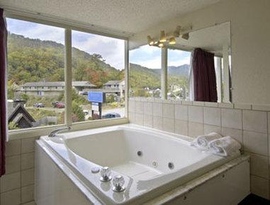 Clarion Pointe Downtown 2* Gatlinburg